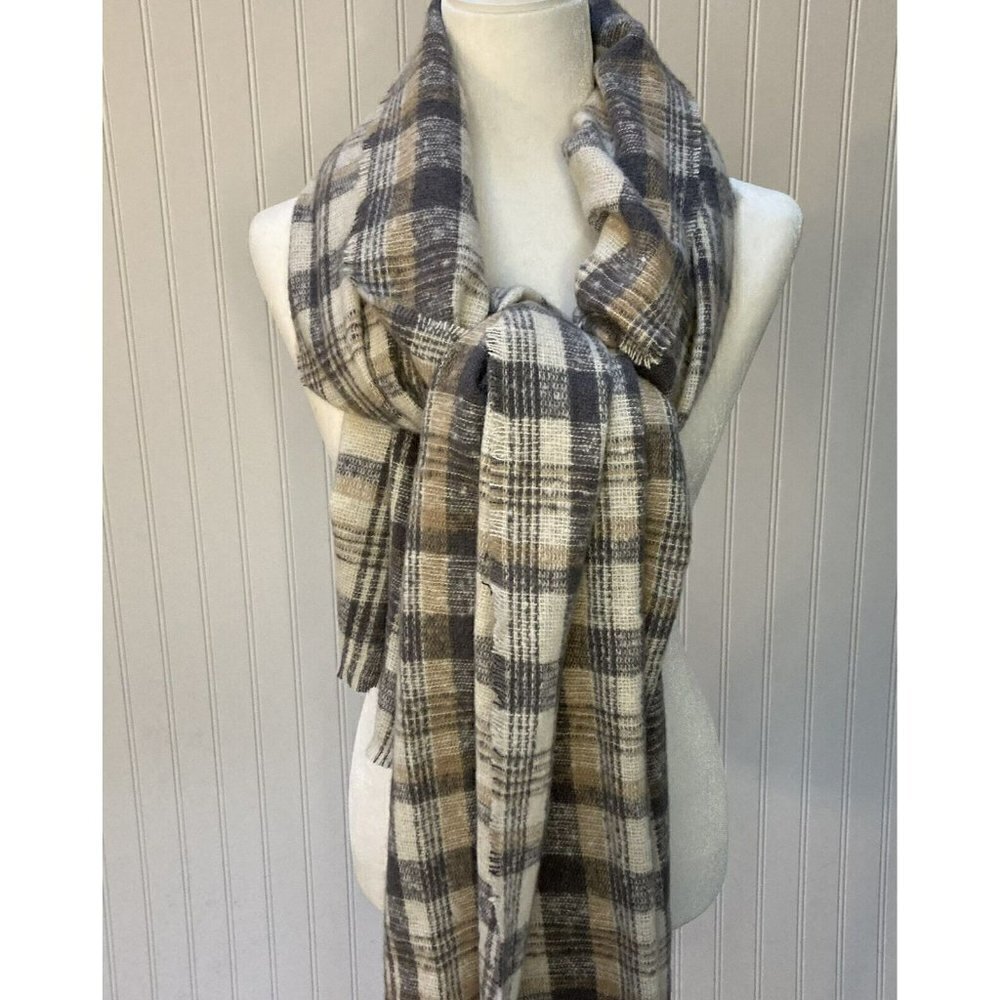St. John's Bay NWT Lauren Plaid Gray Creme Tan Scarf Soft‎ Brushed Shawl …